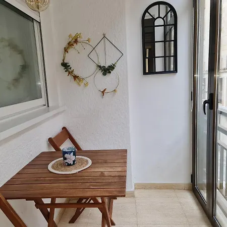 And Center Apartment