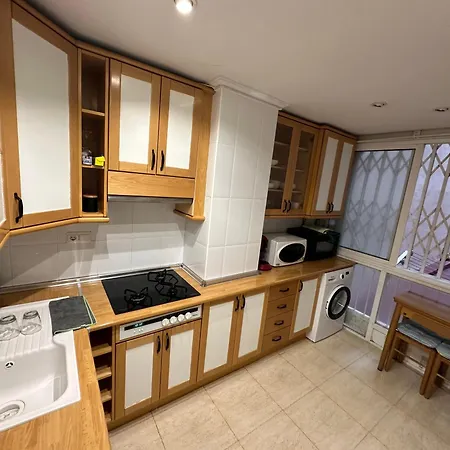 Apartman And Center *